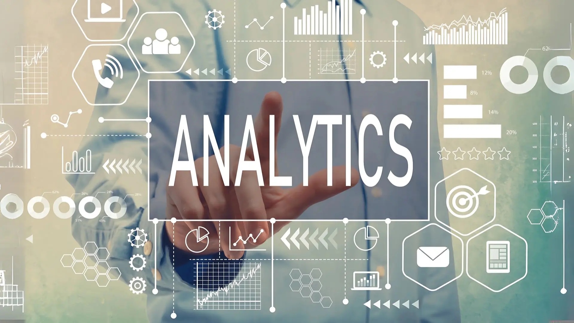 Data & Analytics: The Secret to Smarter Decisions in the Digital Era